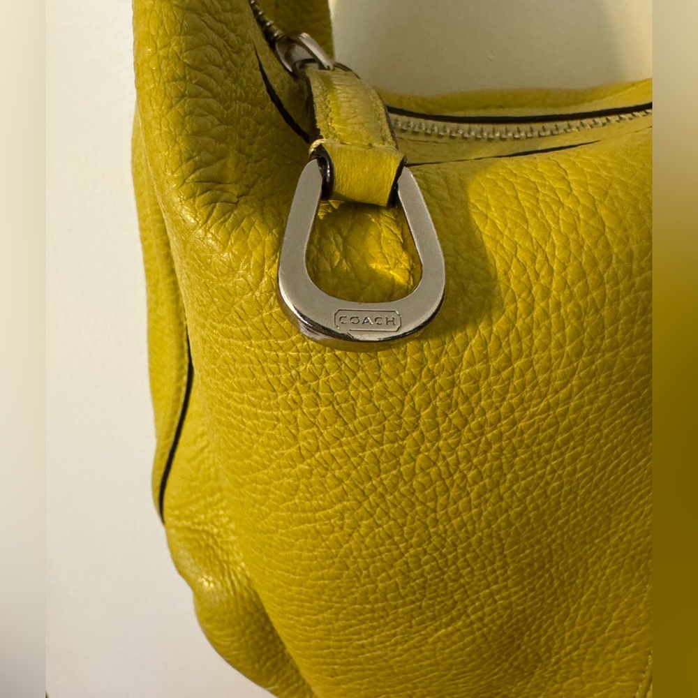 Coach Yellow Leather Shoulder Bag - Picture 5 of 11